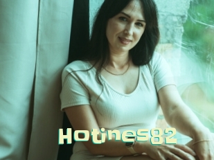 Hotines82