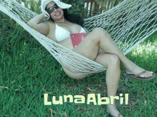 LunaAbril