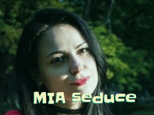 MIA_seduce